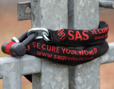SAS Heavy-Duty 10mm x1.5m Square Shackle Chain and Padlock
